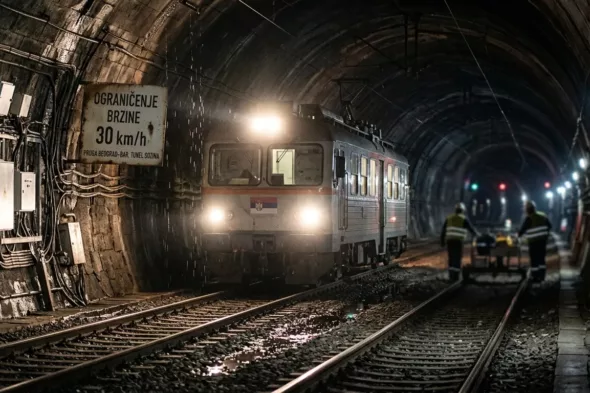 Rekonstrukcija železničkog tunela Sozina