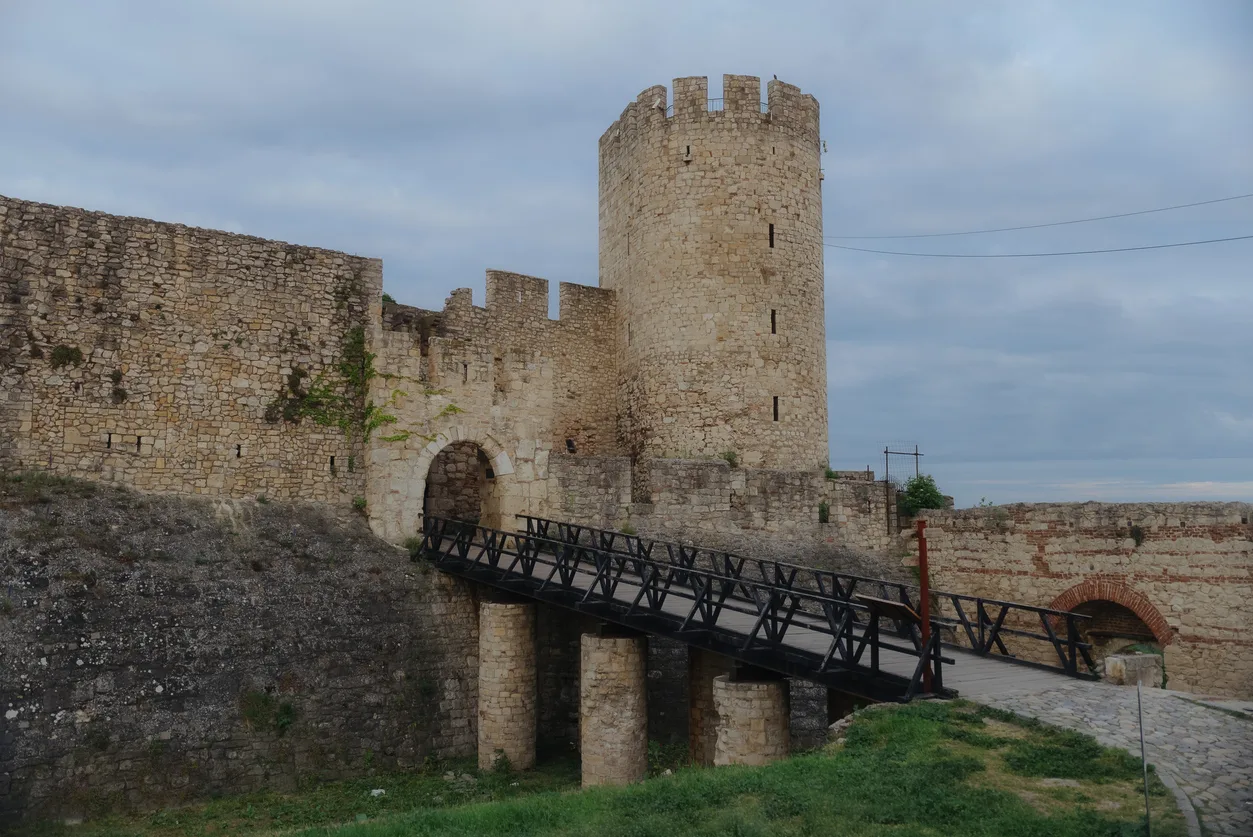 Beogradska tvrđava i Kalemegdan tokom noći